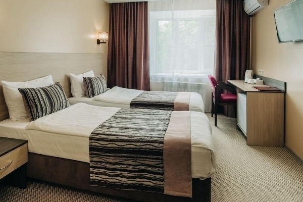 Avrora Hotel
